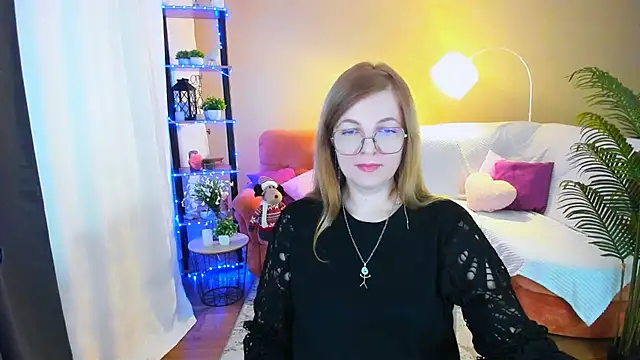 YourUniverser online show from November 16, 2025, 9:37 am