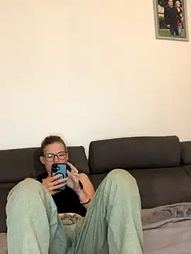 Lesamantssexy online show from November 2, 2025, 1:35 pm