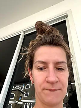 EvvaMur online show from November 15, 2025, 1:36 am