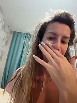 Snapshot of EvvaMur chatting on February 5, 2026, 1:32 am EvvaMur online show from February 5, 2026, 1:32 am