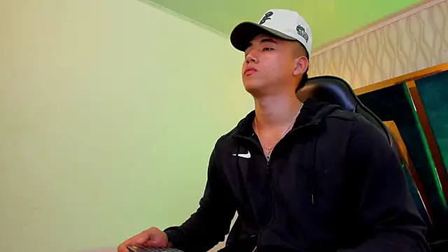 Draven Marceaux online show from September 14, 2025, 1:21 pm