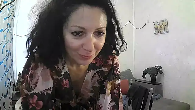 ValleriWind online show from June 8, 2026, 1:28 am