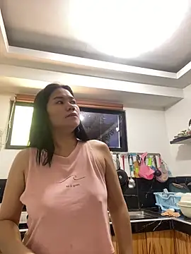 wildpussycat69 online show from April 23, 2026, 4:03 am