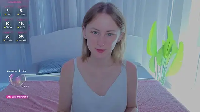 LuluChiiii online show from September 24, 2025, 9:45 am