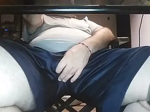 BabyBearMilk online show from February 28, 2026, 10:33 pm