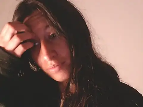 NathaSlave online show from November 26, 2025, 7:53 am