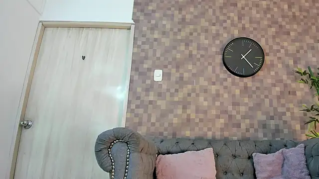 shanon marel online show from October 20, 2025, 12:05 pm