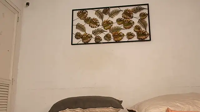 shanon marel online show from November 21, 2025, 12:15 pm