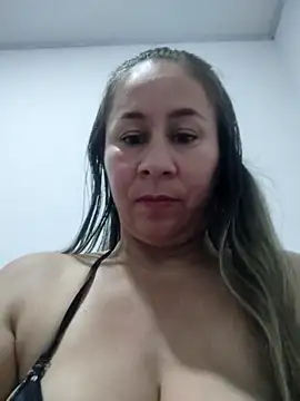 Nala1986 online show from October 29, 2025, 12:35 am