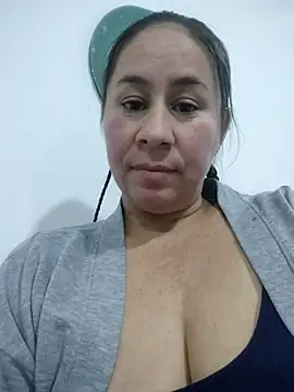 Nala1986 online show from November 14, 2025, 1:37 am