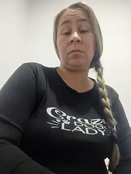 Nala1986 online show from December 5, 2025, 12:30 am