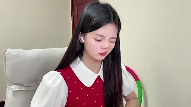 Nicole-13 online show from April 21, 2026, 1:42 am