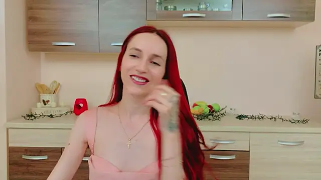 Julia Jae online show from June 11, 2026, 6:33 am