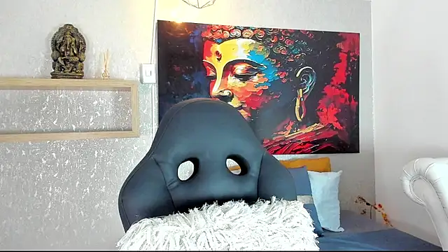 aitana baker  online show from April 25, 2026, 7:33 pm