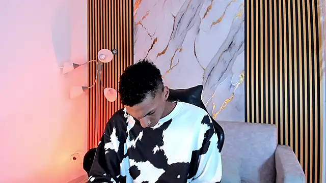 JulienSaint online show from October 3, 2025, 12:24 pm