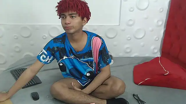 Snapshot of felipecams123 chatting on November 17, 2025, 2:28 am felipecams123 online show from November 17, 2025, 2:28 am