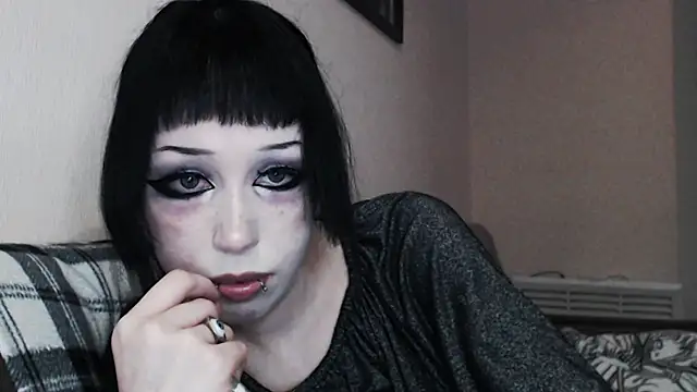  LUCY LAVE online show from October 27, 2025, 10:58 pm