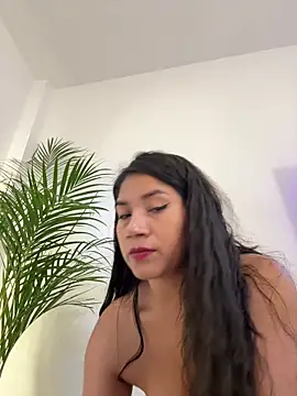 Ariana2017 online show from May 26, 2026, 2:40 am