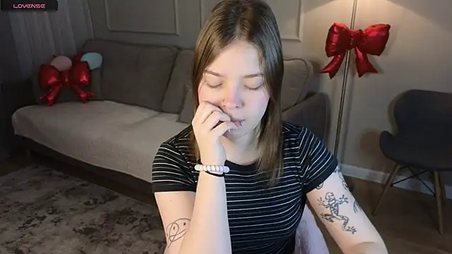 patriciapink online show from March 30, 2026, 8:04 am