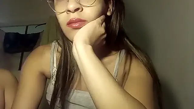 Snapshot of lily_blues chatting on July 8, 2026, 12:15 am lily blues online show from July 8, 2026, 12:15 am