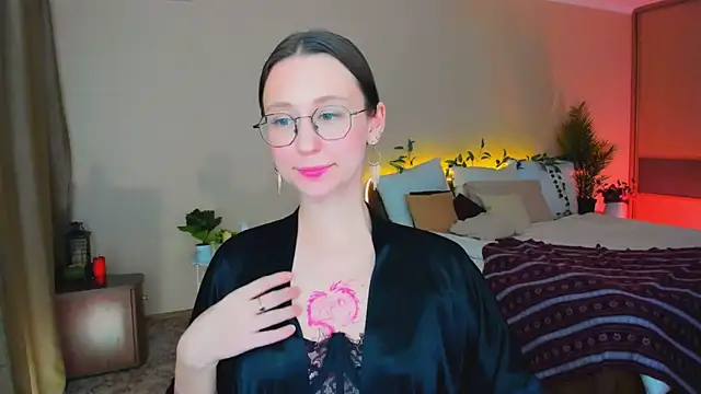 YourLovellyStory online show from January 31, 2026, 7:11 pm