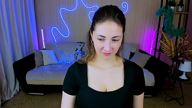 SensitiveSooul online show from September 28, 2025, 7:30 pm