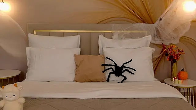 VanessaFields online show from October 22, 2025, 3:12 pm