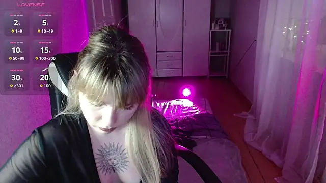 AngelicaHollywood online show from March 17, 2026, 8:45 pm