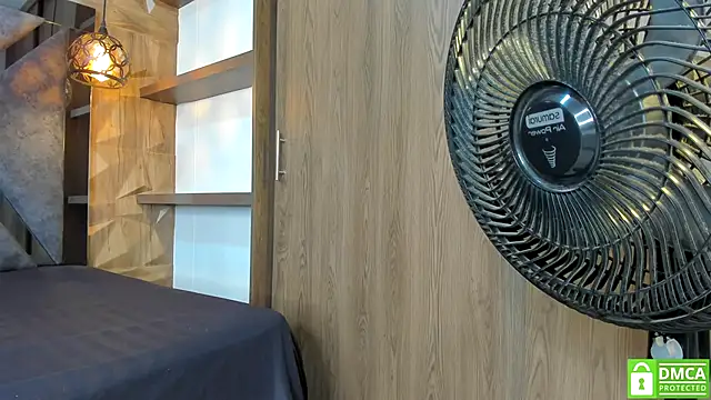 Ava Bonny online show from September 21, 2025, 4:03 am