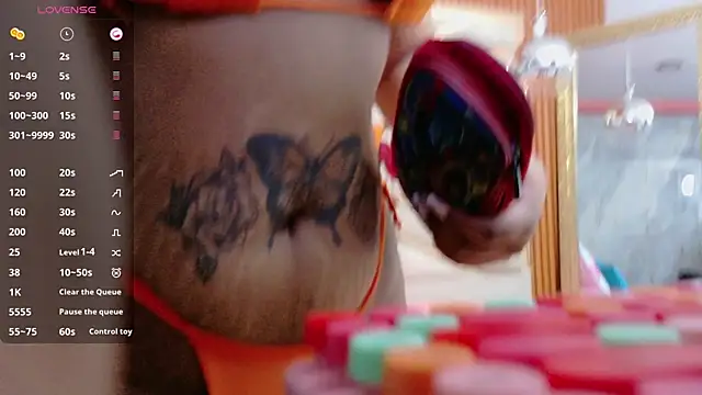 curvybrunnett online show from September 10, 2025, 12:16 pm