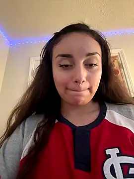 CharmingMaddie online show from November 5, 2025, 3:17 am