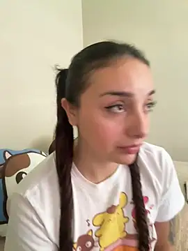 Snapshot of CharmingMaddie chatting on April 29, 2026, 7:20 pm CharmingMaddie online show from April 29, 2026, 7:20 pm