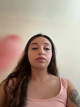 Snapshot of CharmingMaddie chatting on May 16, 2026, 7:34 pm CharmingMaddie online show from May 16, 2026, 7:34 pm
