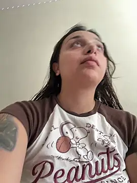Snapshot of CharmingMaddie chatting on May 27, 2026, 3:42 pm CharmingMaddie online show from May 27, 2026, 3:42 pm