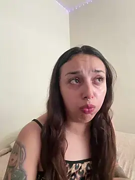Snapshot of CharmingMaddie chatting on May 31, 2026, 4:14 pm CharmingMaddie online show from May 31, 2026, 4:14 pm