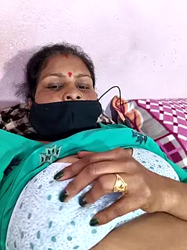 Snapshot of Love-pari077 chatting on February 11, 2026, 8:19 am Love-pari077 online show from February 11, 2026, 8:19 am