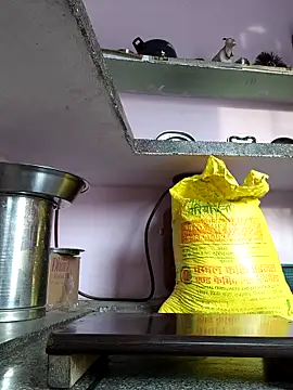 Snapshot of Love-pari077 chatting on February 13, 2026, 2:40 am Love-pari077 online show from February 13, 2026, 2:40 am