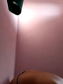 Snapshot of Love-pari077 chatting on February 14, 2026, 2:52 am Love-pari077 online show from February 14, 2026, 2:52 am