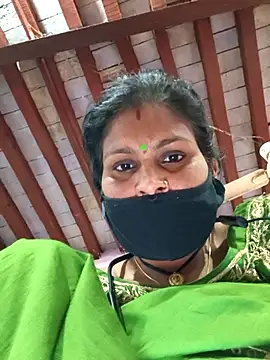 Snapshot of Love-pari077 chatting on February 18, 2026, 5:58 am Love-pari077 online show from February 18, 2026, 5:58 am