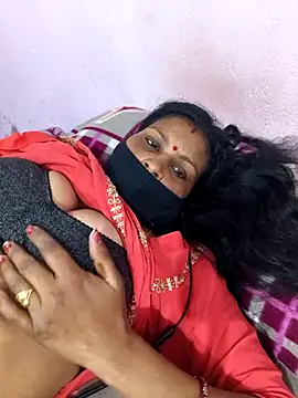 Snapshot of Love-pari077 chatting on February 20, 2026, 8:27 am Love-pari077 online show from February 20, 2026, 8:27 am