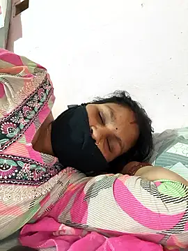 Snapshot of Love-pari077 chatting on April 11, 2026, 7:56 am Love-pari077 online show from April 11, 2026, 7:56 am