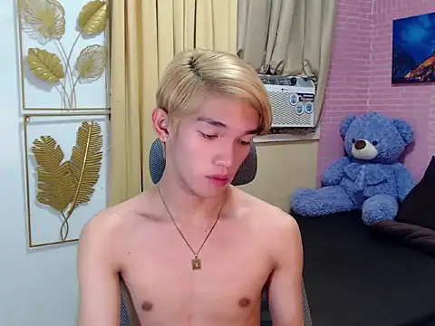 fuckerfriendsxx online show from April 21, 2026, 12:00 pm