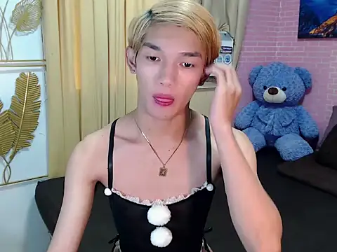 fuckerfriendsxx online show from May 5, 2026, 11:02 pm
