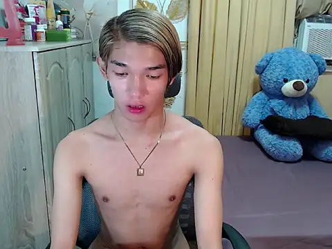 fuckerfriendsxx online show from June 3, 2026, 2:19 pm