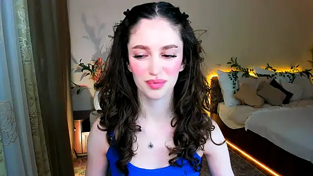 ChristinaConteeree online show from September 18, 2025, 5:15 pm