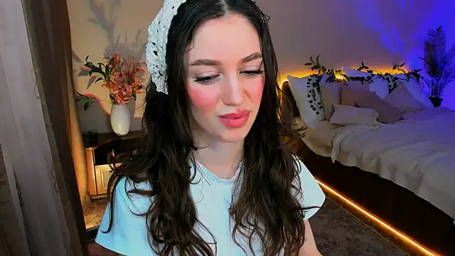 ChristinaConteeree online show from September 20, 2025, 11:22 am