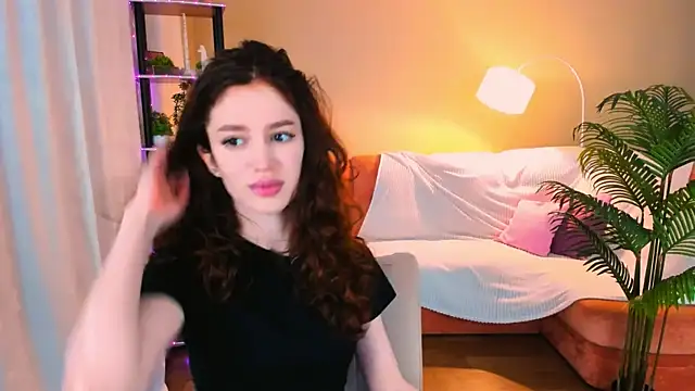 ChristinaConteeree online show from October 3, 2025, 4:15 pm