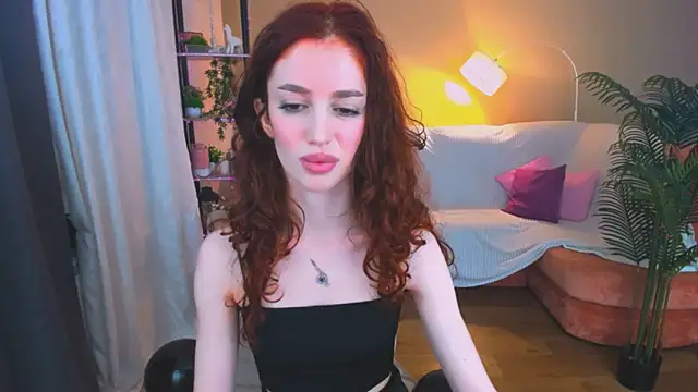 ChristinaConteeree online show from October 23, 2025, 1:21 pm