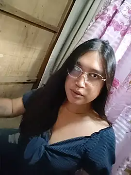 Snapshot of Romantic_Sabrina chatting on July 8, 2026, 5:56 am Romantic Sabrina online show from July 8, 2026, 5:56 am