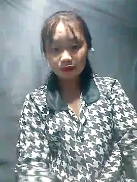 PhayPhay123 online show from October 15, 2025, 1:44 pm